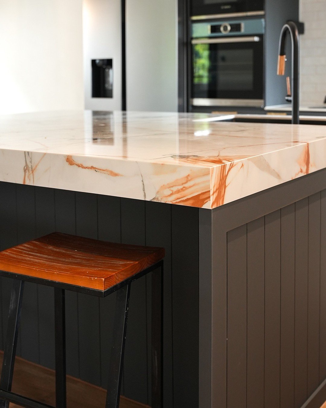 Image gallery marquee